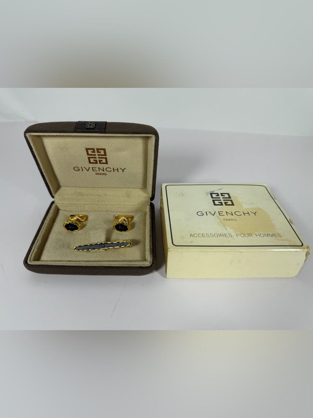9025: Vintage Givenchy Paris Cufflinks & Tie Bar Set Black Gold Boxed